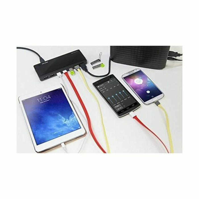 TP-LINK Docking Station USB-C 7-en-1 UH700, Hub avec HDMI, USB 3.0, PD 100W, Éthernet, Noir