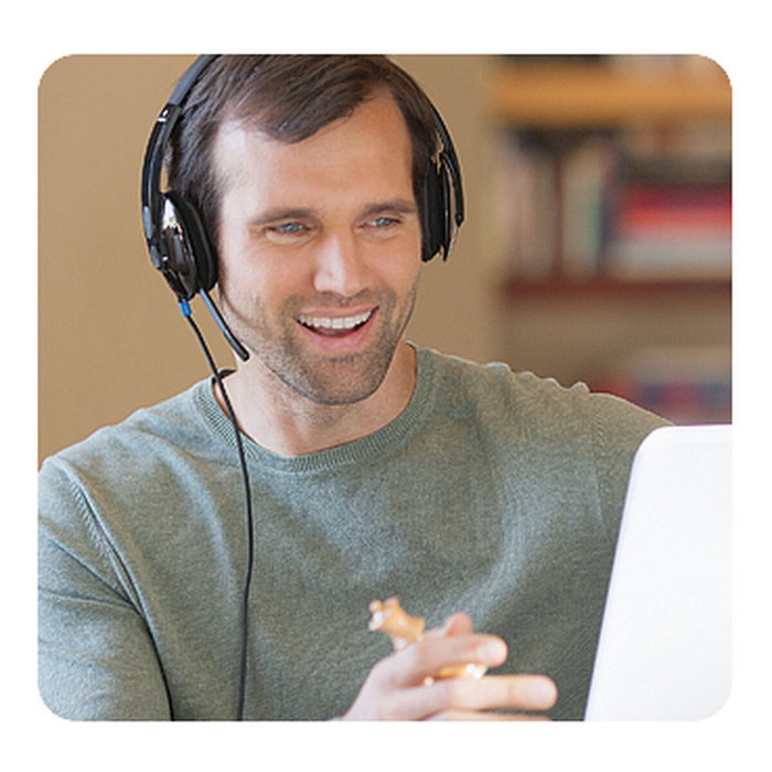 Casque avec Microphone Gaming Logitech H540 Blanc Noir