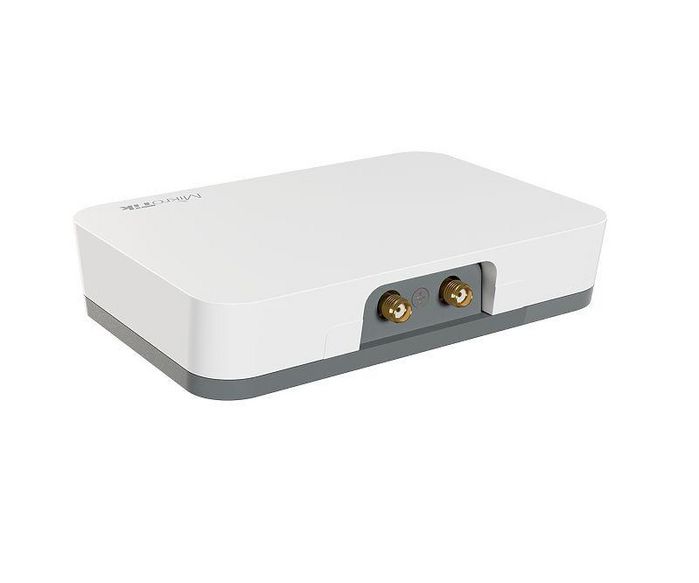 MikroTik KNOT Passerelle IoT - Processeur QCA9531 650 MHz, 64 Mo RAM, Wi-Fi 4 300 Mbit/s, Bluetooth, 2x Ports Ethernet 100 Mbps avec PoE-in/out, RS485, Modbus