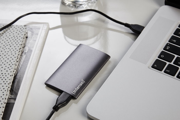 Intenso SSD Externe 1TB Premium Edition USB 3.2 Disque Dur Solide - 320MB/s Intenso SSD Externe 1TB Premium Edition USB 3.2 Disque Dur Solide - 320MB/s