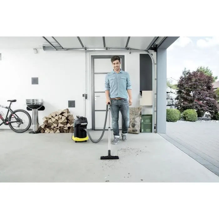 Karcher AD 4 Premium Aspirateur cendres et poussières - Cuve métal 17 L - 600W - Flexible acier et poignée 3 en 1