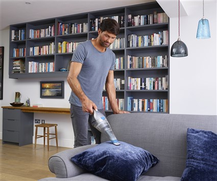 Black+Decker NVC-215-WA Aspirateur Main Cyclonique sans Fil 7.2V Li-ion avec Technologie Grab&Go, Boquille Longue et Réservoir Translucide