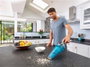 Black+Decker WDC-215-WA Aspirateur Main Sans Fil 7,2V Lithium Aspiration Sèche et Humide Grab&Go - Aspirateur Balai