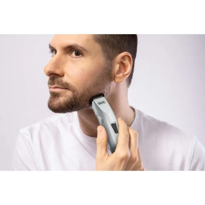 Wahl - Tondeuse barbe et moustache Mustache & Beard - avec tondeuse nez/oreilles et 4 sabots variables 9 longueurs (1.5-12 mm) - Fonctionne sur pile