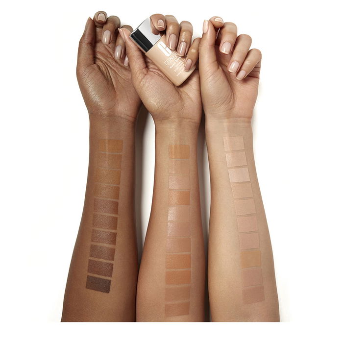 Clinique Fond de Teint Fluide Even Better SPF 15 CN90 Sand 30 ml Peau Mixte à Grasse