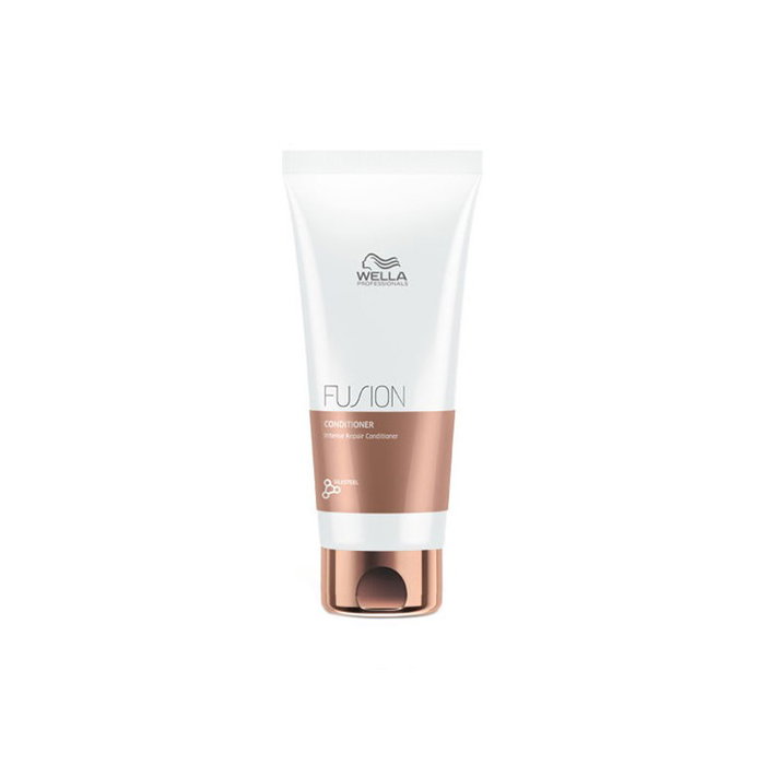 Wella Professionals Fusion Après-shampooing Réparateur Intense 200 ml Wella Professionals Fusion Après-shampooing Réparateur Intense 200 ml