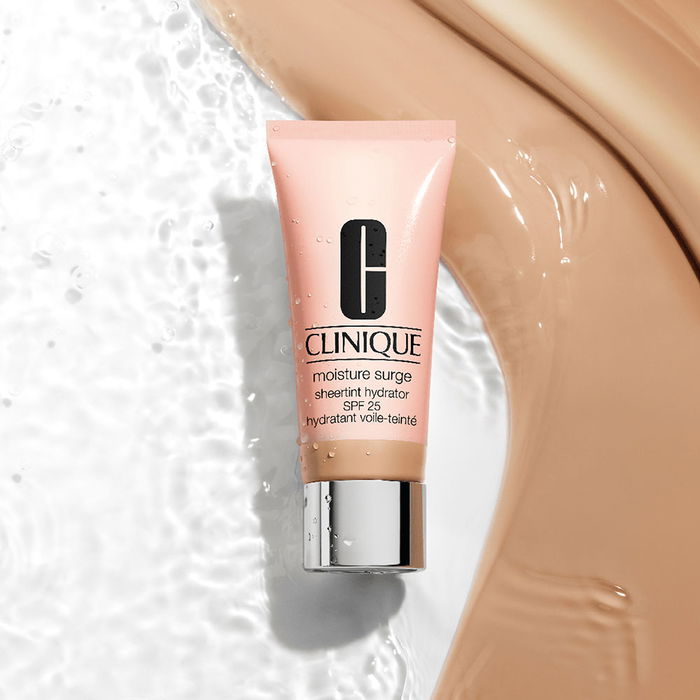 Clinique MOISTURE SURGE SPF 25 Teinté #04 40ml