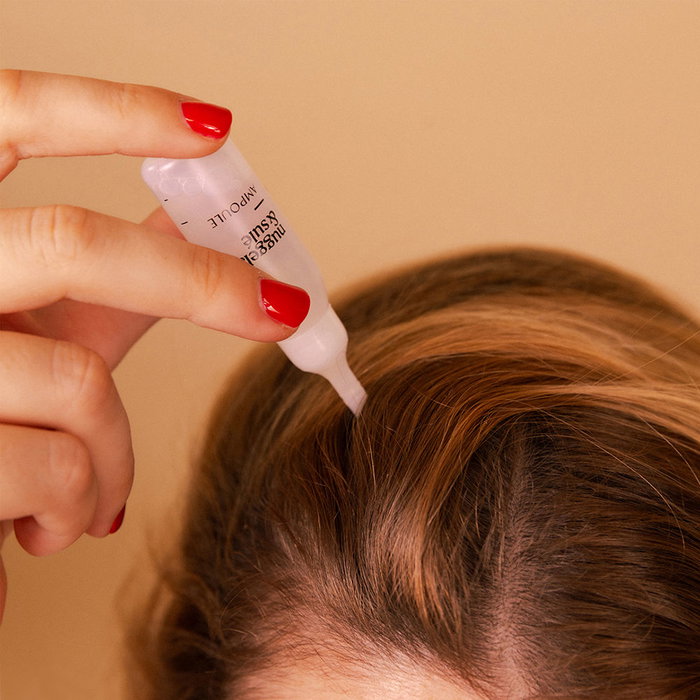 Nuggela & Sulé Ampoules Anti-chute de Cheveux avec Glycogène Marin et Extrait d'Oignon Rouge - Stimule la Croissance et le Volume (1 unité) Nuggela & Sulé Ampoules Anti-chute de Cheveux avec Glycogène Marin et Extrait d'Oignon Rouge - Stimule la Croissance et le Volume (1 unité)