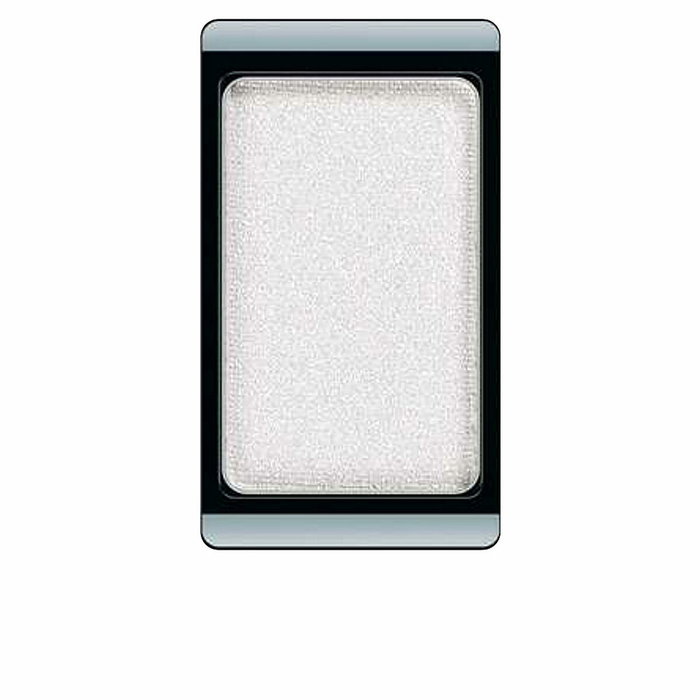 Artdeco Recharge Eyeshadow Pearl 63-pearl baby blue
