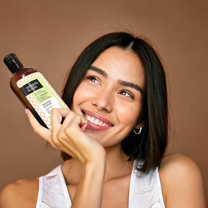 Nuggela & Sulé 100% Green Shampooing Volume & Épaisseur 250 ml Nuggela & Sulé 100% Green Shampooing Volume & Épaisseur 250 ml