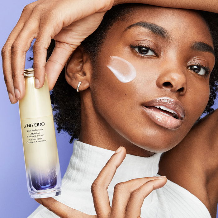 Shiseido VITAL PERFECTION LiftDefine Sérum Raffermissant Visage et Cou Anti-Âge 40 ml