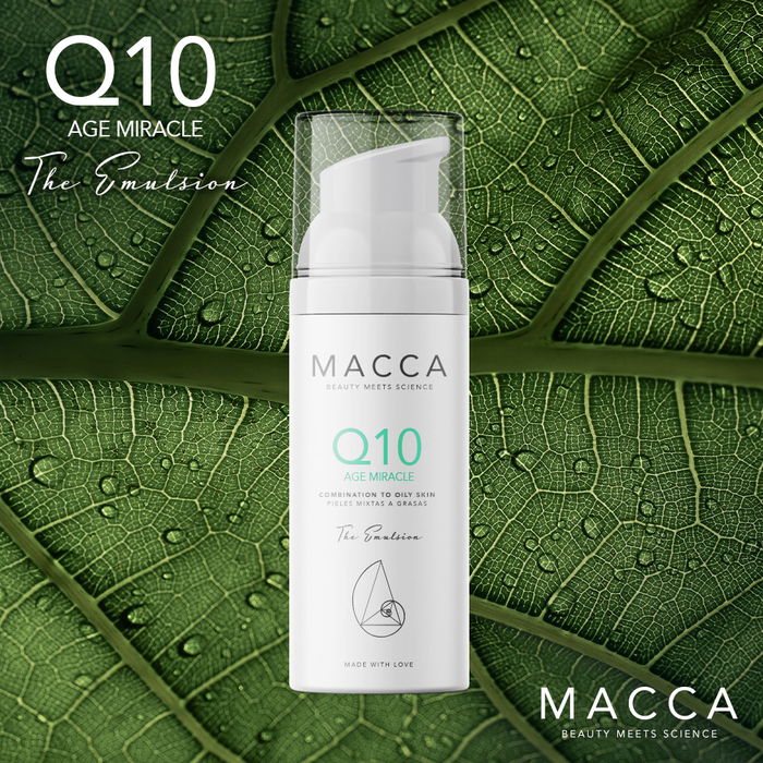 Macca AGE MIRACLE Q10 Émulsion Peaux Mixtes à Grasses 50 ml Soin Anti-Âge aux Isoflavones de Soja et Vitamine E