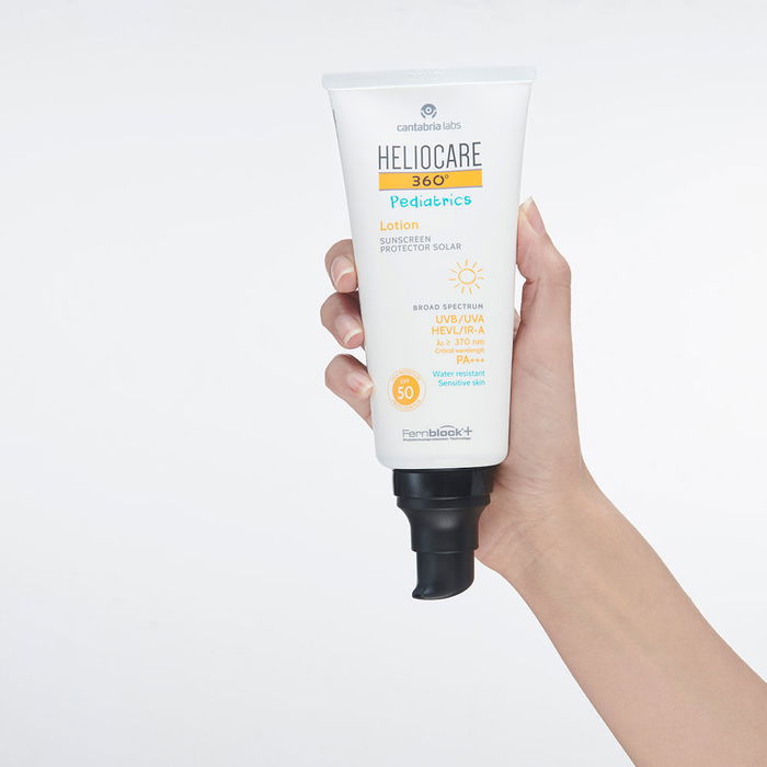 Heliocare 360° Lotion Solaire Pédiatrie SPF50 200 ml Heliocare 360° Lotion Solaire Pédiatrie SPF50 200 ml