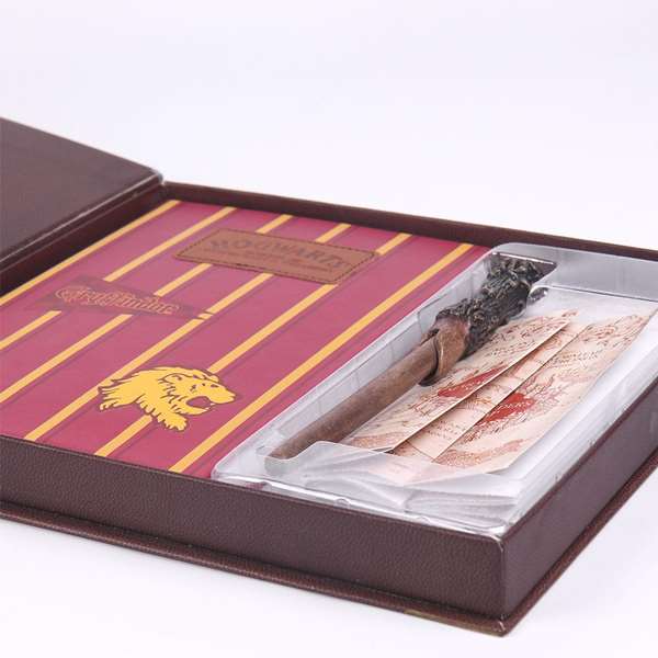 Harry Potter Set de papeterie, 3 pièces, 26x23x3 cm, couleur rouge foncé, pour enfant à partir de 3 ans