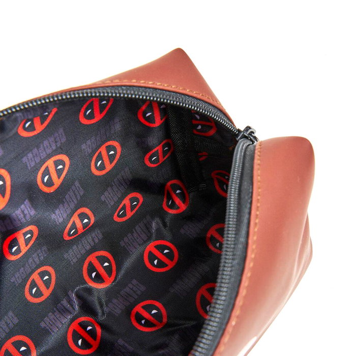 CERDÁ Nécessaire de Voyage Deadpool Marvel - Taille 21x11x7 cm - Composition 50% Polyester, 50% PU