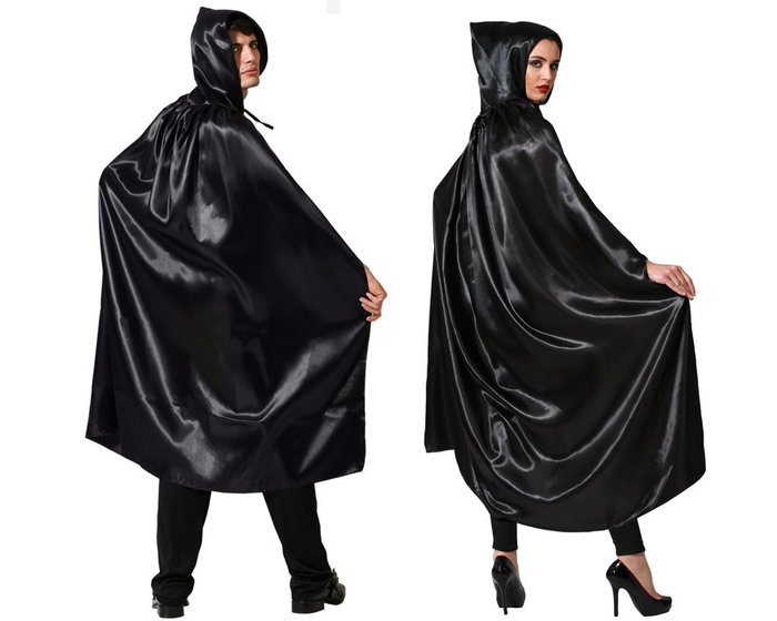 Cape Longue Noire en Satin avec Capuche 140 cm pour Déguisements Sombres et Fantaisie - Adulte Cape Longue Noire en Satin avec Capuche 140 cm pour Déguisements Sombres et Fantaisie - Adulte