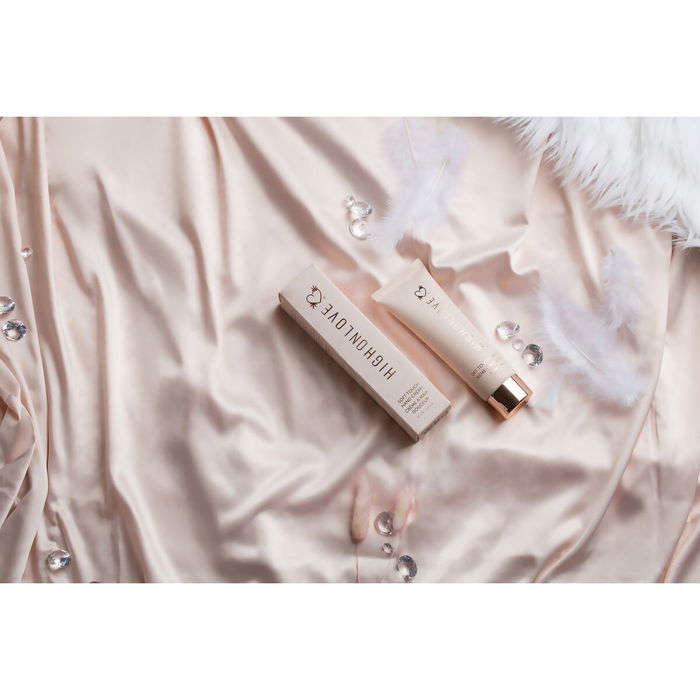 Lotion mains High on Love