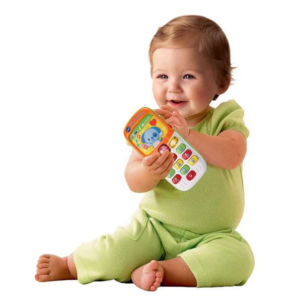 Vtech Pequephone - Téléphone Jouet Bilingue (Espagnol/Anglais) avec Lumières, Sons, 8 Mélodies et 2 Chansons - Pour Enfant 12 à 36 Mois - Dimensions 14,8x10,6x7,5 cm Vtech Pequephone - Téléphone Jouet Bilingue (Espagnol/Anglais) avec Lumières, Sons, 8 Mélodies et 2 Chansons - Pour Enfant 12 à 36 Mois - Dimensions 14,8x10,6x7,5 cm