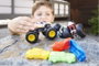 Hot Wheels Monster Trucks Véhicule Basique Échelle 1:64 - Modèles surtiment