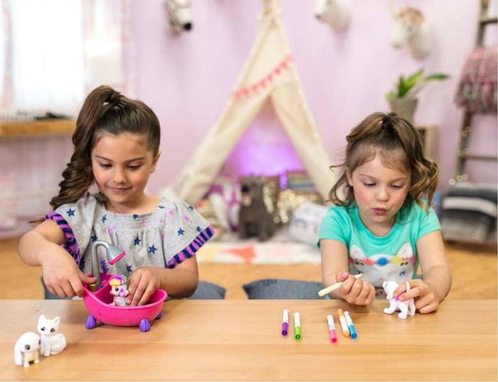 Crayola Washimals - Nouveau Set de Baignoire et 4 Animaux Lavables avec 6 Marqueurs - Ensemble de Jeu Créatif Réutilisable pour Enfants - Référence 74-7453