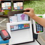 Little Tikes - Ma première caisse enregistreuse de supermarché - Jouet interactif avec lumières, sons, scanner, monnaie et accessoires - À partir de 2 ans