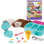 Spin Master Kinetic Sand - Pâtisserie Glacée avec Arômes et Toppings - Jeu Multilingue