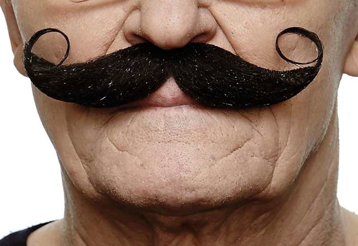My Other Me Bigote One Size - Jeu de Société Multilingue (Espagnol, Anglais, Français, Italien, Portugais, Allemand) - Adulte - Multicolor My Other Me Bigote One Size - Jeu de Société Multilingue (Espagnol, Anglais, Français, Italien, Portugais, Allemand) - Adulte - Multicolor