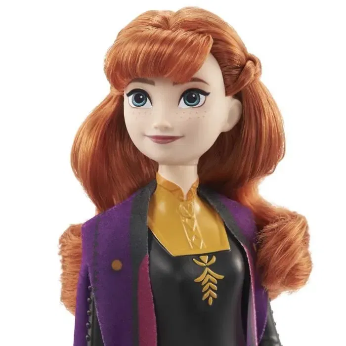 Disney Princess Poupée Anna La Reine des Neiges 2 HLW50 - Figurine articulée avec cape, jupe et bottes amovibles, tenue de voyage noire et violette