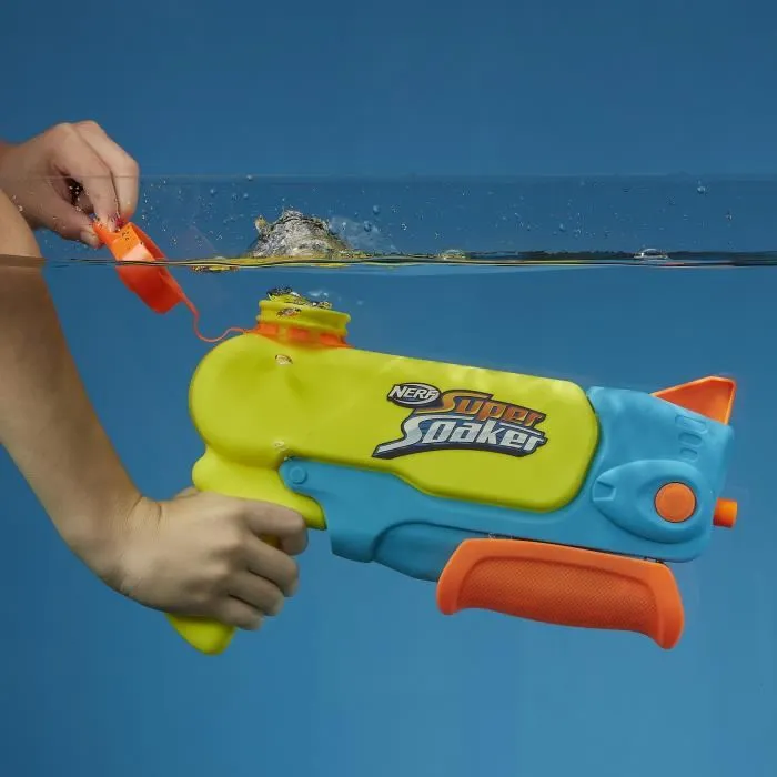 Nerf Super Soaker Wave Spray - Pistolet à eau avec buse rotative pour jets ondulés - Jouet d'extérieur pour enfants dès 6 ans Nerf Super Soaker Wave Spray - Pistolet à eau avec buse rotative pour jets ondulés - Jouet d'extérieur pour enfants dès 6 ans