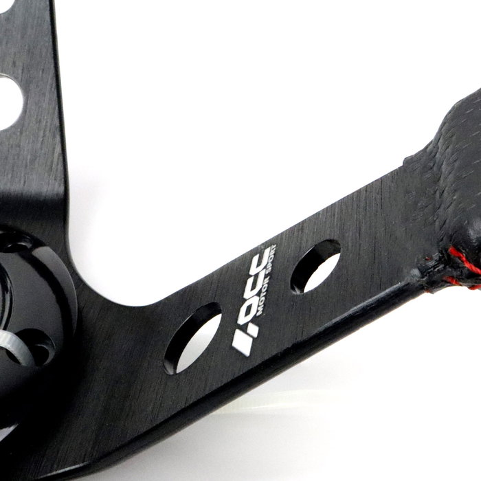 Occ Motorsport Volant Décalé Modèle Track Vinyle Carbone Look Bras Noirs