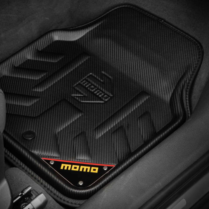 Momo Drive.Crb-Blk MOML3MDBSS Tapis De Voiture Universel Noir Coutures Blanches Aluminium Momo Drive.Crb-Blk MOML3MDBSS Tapis De Voiture Universel Noir Coutures Blanches Aluminium