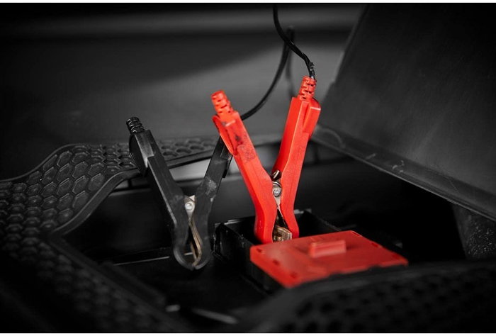 Formula 1 Chargeur de Batterie BC240 6V 12V Lithium-Ion LCD Formula 1 Chargeur de Batterie BC240 6V 12V Lithium-Ion LCD