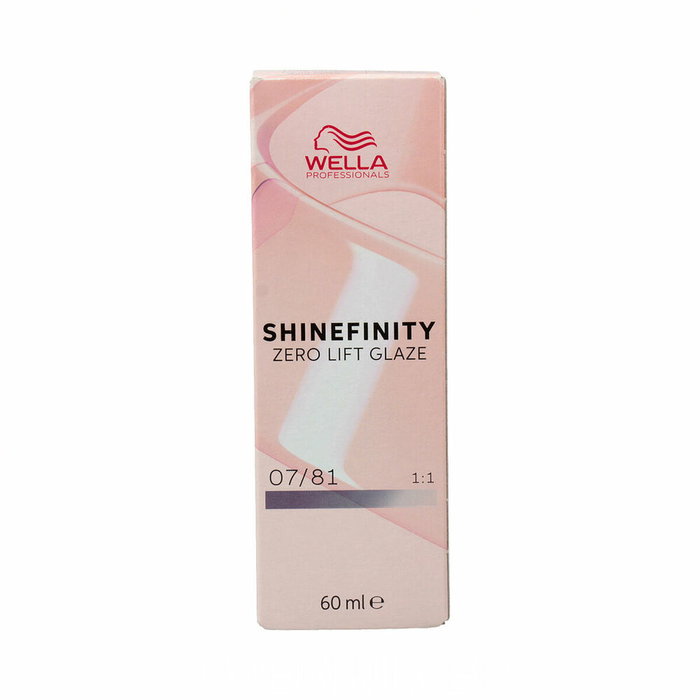 Wella Professionals Shinefinity Color Perma, Teinture permanente 60 ml, Nuance 07/81 Smoky - Soin et brillance professionnels Wella Professionals Shinefinity Color Perma, Teinture permanente 60 ml, Nuance 07/81 Smoky - Soin et brillance professionnels