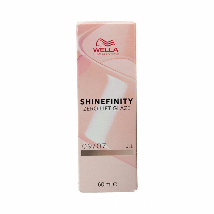 Wella - Tinte Shinefinity 09/07 60 ml - Teinture semi-permanente effet vernis - Ultra brillant - Sans ammoniaque - Jusqu'à 6 semaines Wella - Tinte Shinefinity 09/07 60 ml - Teinture semi-permanente effet vernis - Ultra brillant - Sans ammoniaque - Jusqu'à 6 semaines