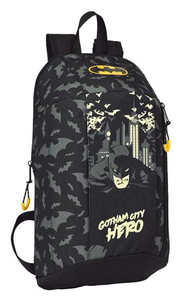 Safta Mini sac à dos vertical Batman Hero 22x39x10 cm en polyester 300D - Noir Safta Mini sac à dos vertical Batman Hero 22x39x10 cm en polyester 300D - Noir