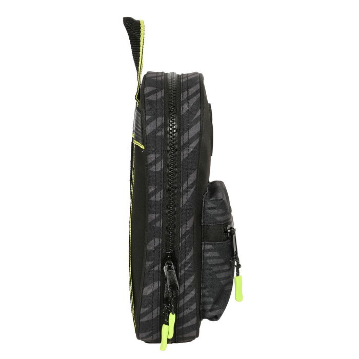 Plumier sac à dos Real Madrid C.F. Noir (12 x 23 x 5 cm) (33 Pièces) Plumier sac à dos Real Madrid C.F. Noir (12 x 23 x 5 cm) (33 Pièces)