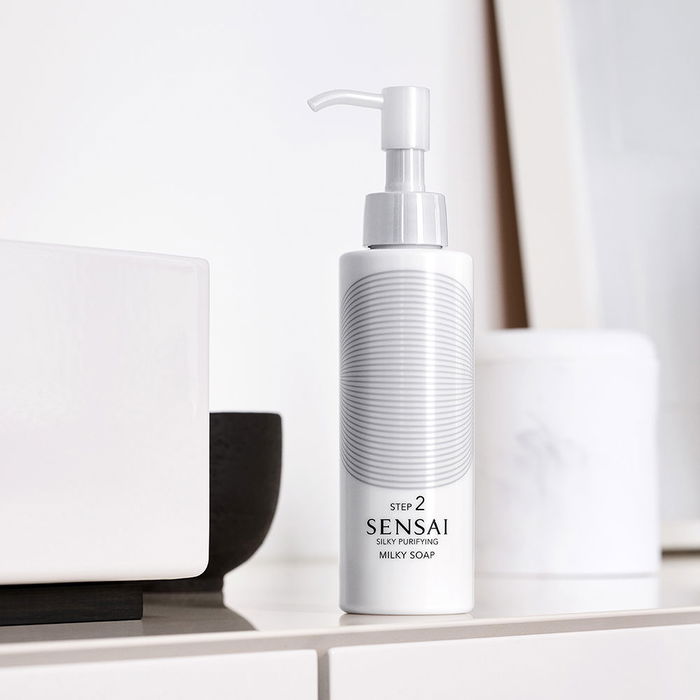 Sensai Savon Laiteux Purifiant Soyeux Nettoyant Hydratant 150 ml