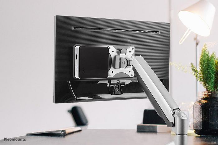 Neomounts Support pour PC client léger THINCLIENT-01 - Montage VESA 75/100, installation verticale derrière écran, en acier noir (max 3 kg) Neomounts Support pour PC client léger THINCLIENT-01 - Montage VESA 75/100, installation verticale derrière écran, en acier noir (max 3 kg)