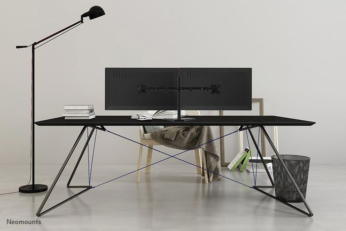 Neomounts Support de Bureau Double FPMA-D550DDBLACK pour 2 Écrans - Montage Inclinable Pivotant Rotatif jusqu'à 32", VESA 100x100, Charge 8 kg, Gestion Câbles