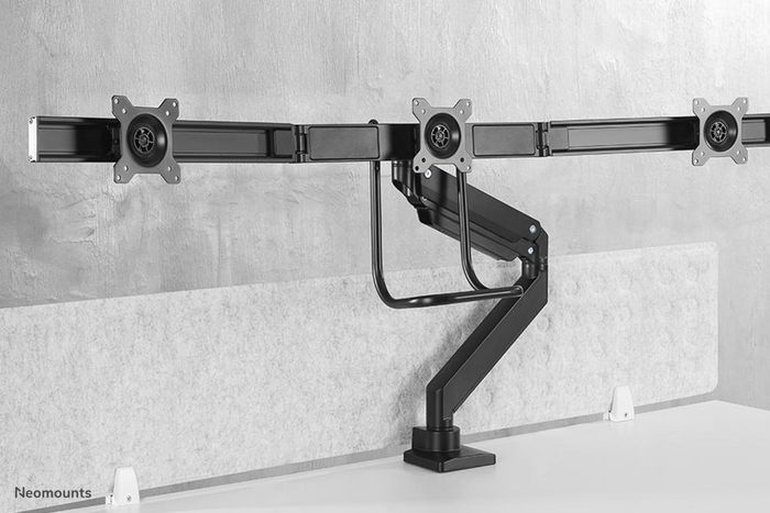 Neomounts NM-D775DX3BLACK - Support de bureau articulé à gaz pour 3 écrans jusqu'à 27" (68,6 cm), pivot 180°, inclinaison 20°, compatible VESA 100x100/75x75 mm - Noir Neomounts NM-D775DX3BLACK - Support de bureau articulé à gaz pour 3 écrans jusqu'à 27" (68,6 cm), pivot 180°, inclinaison 20°, compatible VESA 100x100/75x75 mm - Noir