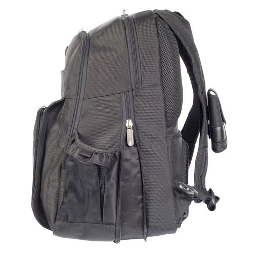 Targus Sac à dos TravelMate pour ordinateur portable 15.6 pouces Noir, SafePort D3O, capacité 27-30 L, nylon balistique Targus Sac à dos TravelMate pour ordinateur portable 15.6 pouces Noir, SafePort D3O, capacité 27-30 L, nylon balistique