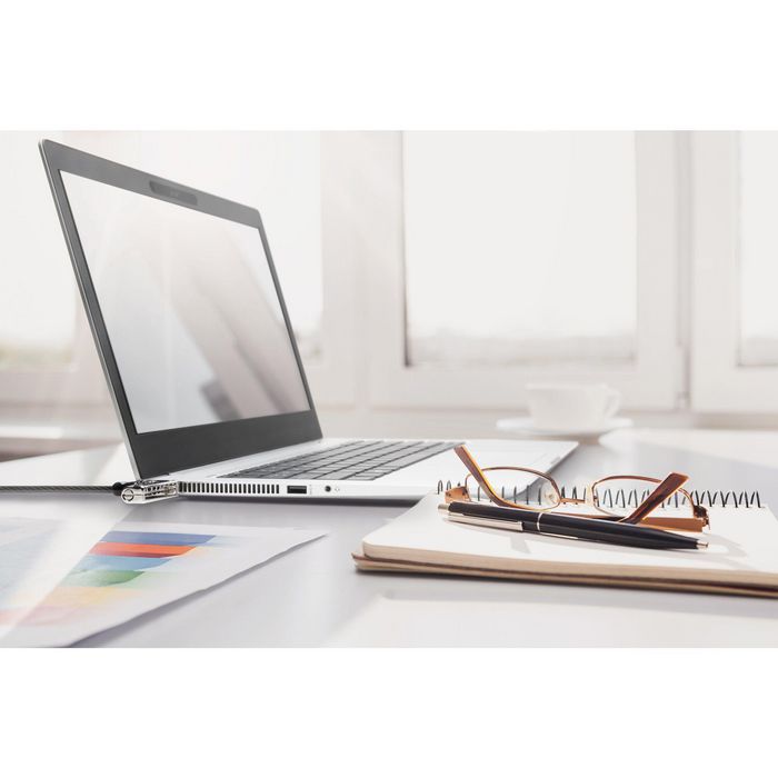 Kensington Câble de sécurité antivol NanoSaver à combinaison - Antivol ultrafin pour ordinateurs portables et PC 2-en-1 avec nano-encoche
