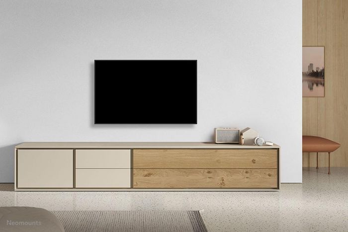 Neomounts WL35-550BL12 Support Mural inclinable pour Téléviseur Écran Plat 24 à 65 Pouces, 40 kg, VESA 75x75 à 200x200 mm, Noir