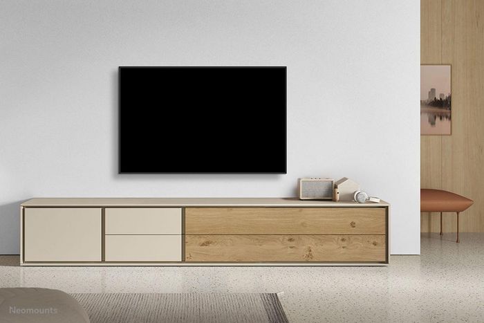 Neomounts WL35-550BL14 Support mural inclinable (12°) pour écrans TV plats 32 à 75 pouces, VESA 100x100 à 400x400 mm, capacité 50 kg, noir