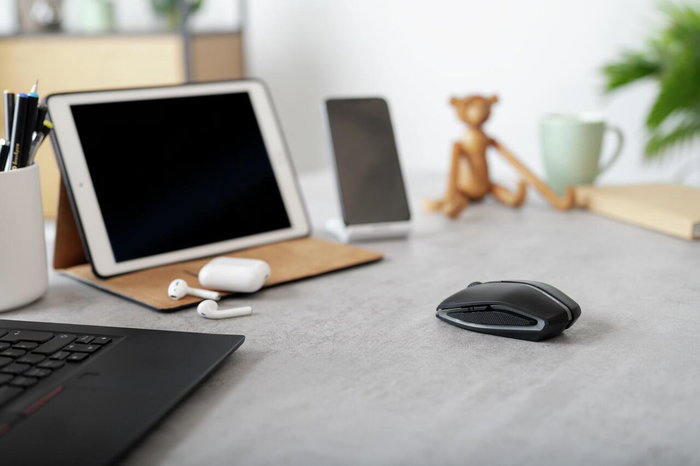 Cherry Gentix BT Souris Optique Sans Fil 7 Touches Noir