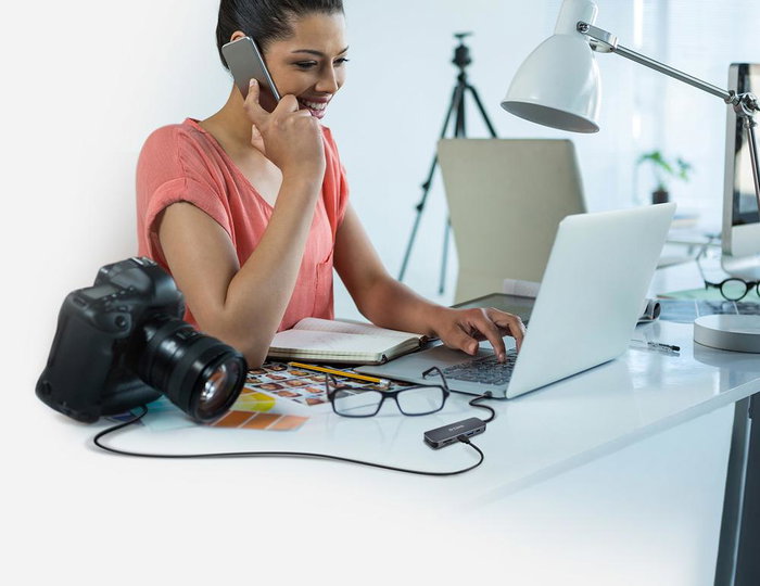 D-Link Hub USB Type-C, 6 ports, Lecteur de cartes SD/SDHC/SDXC, Gris D-Link Hub USB Type-C, 6 ports, Lecteur de cartes SD/SDHC/SDXC, Gris