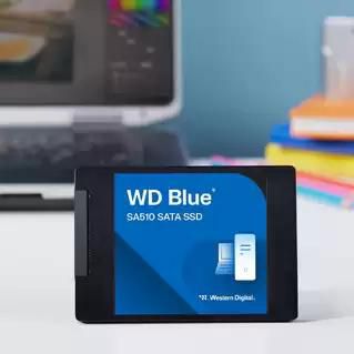 Western Digital WD Blue SA510 - SSD 500 Go SATA 2.5" - Pour PC Portable et Desktop - Vitesse de lecture jusqu'à 560 Mo/s - Logiciels Acronis et Dropbox inclus