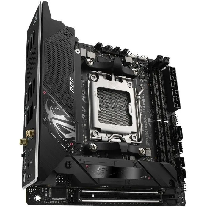 Asus ROG STRIX B650E-I GAMING WiFi - Carte mère AMD AM5 (Socket AM5) micro-ATX, WiFi 6E, Bluetooth 5.2, Noir Asus ROG STRIX B650E-I GAMING WiFi - Carte mère AMD AM5 (Socket AM5) micro-ATX, WiFi 6E, Bluetooth 5.2, Noir