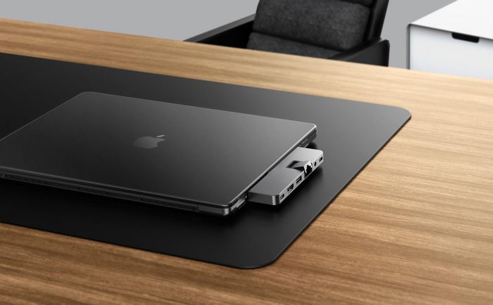Hyper HyperDrive DUO PRO Hub USB-C 7 Ports avec HDMI 4K 60Hz, Thunderbolt 4, Ethernet Gigabit, USB-A/C, Audio - Compatible MacBook Pro/Air (2016-2021), PC, iPad