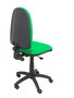 Chaise de bureau Aýna avec mécanisme Contact permanent de base, rembourrée de tissu vert. Équipée d'une base en polyamide noir, sans accoudoirs et de roulettes en nylon de 50 mm.